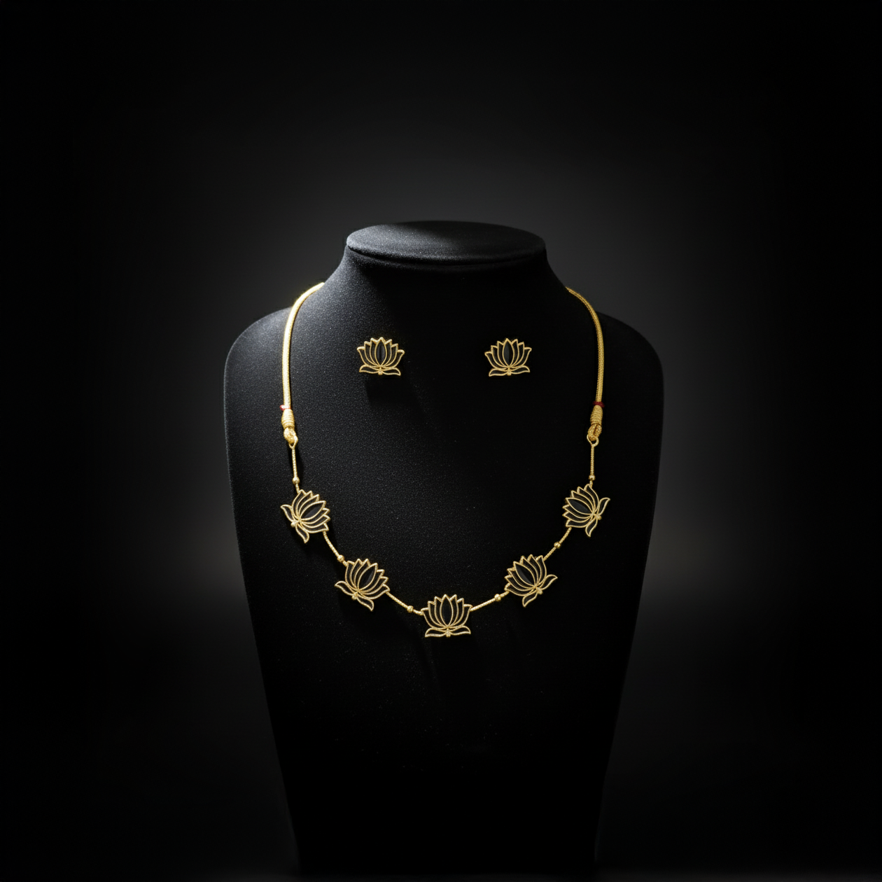 Black & Gold 'Nalini' (Lotus) Jewelry Set