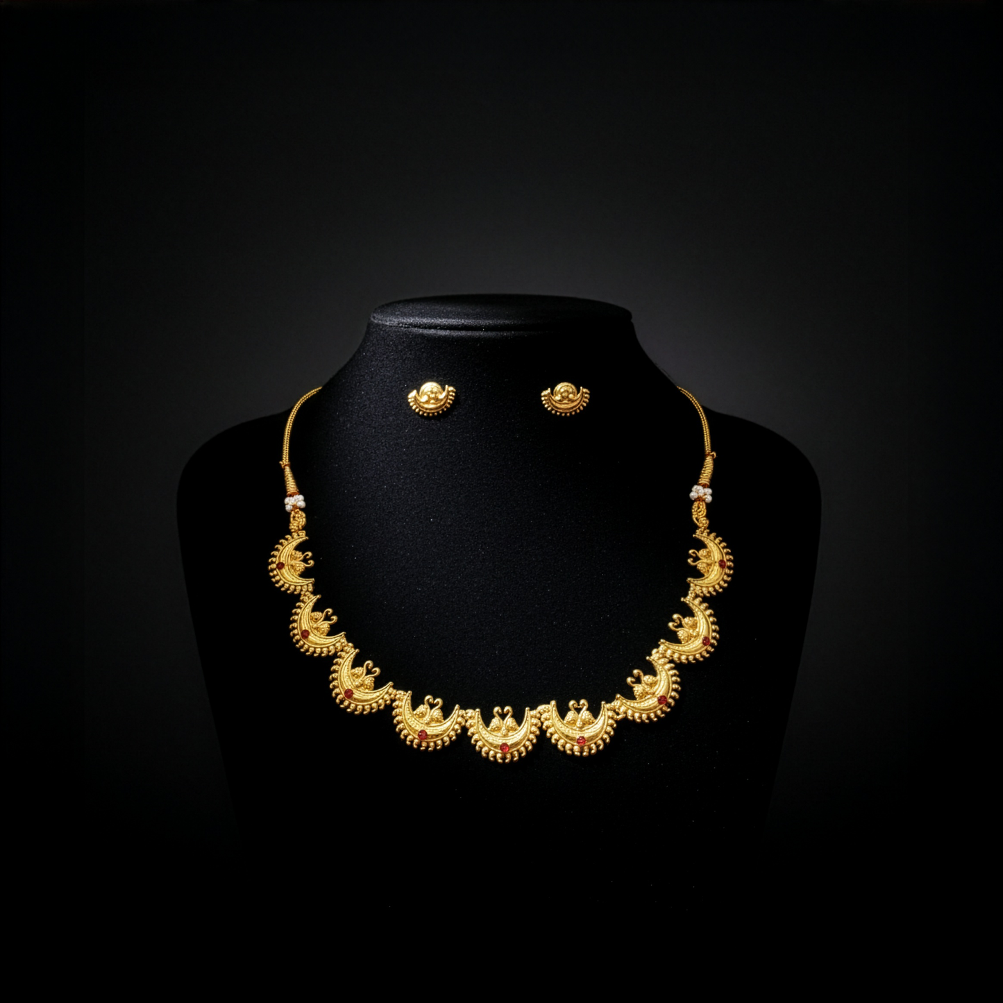 Hamsa Chandrakala Necklace Set