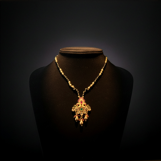Mangalsutra, Black Beaded Gold Pendant Necklace